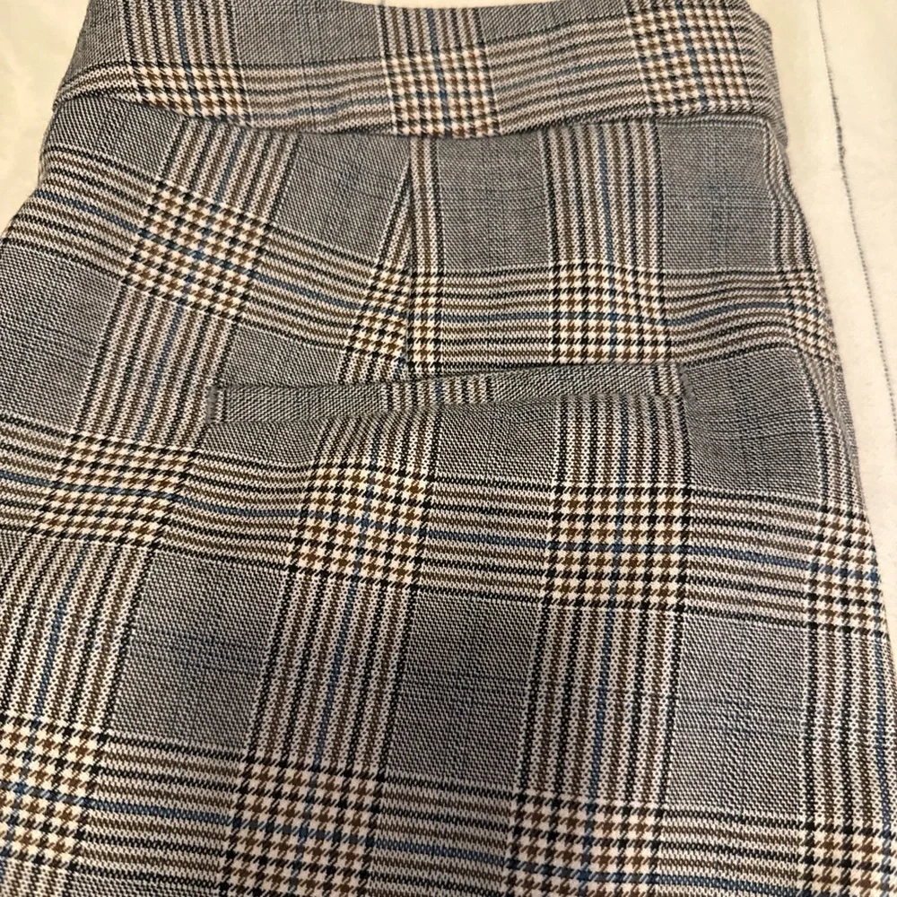 Zara Gray Plaid Trousers - Picture 4 of 4